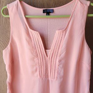 The Limited Sleeveless Blouse Size M